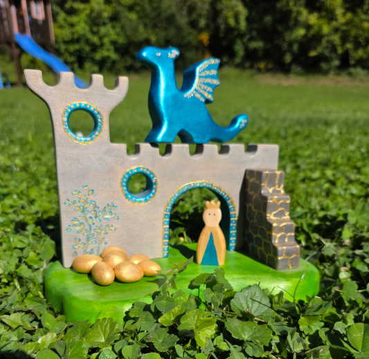 Burg des Drachen mit den goldenen Eiern